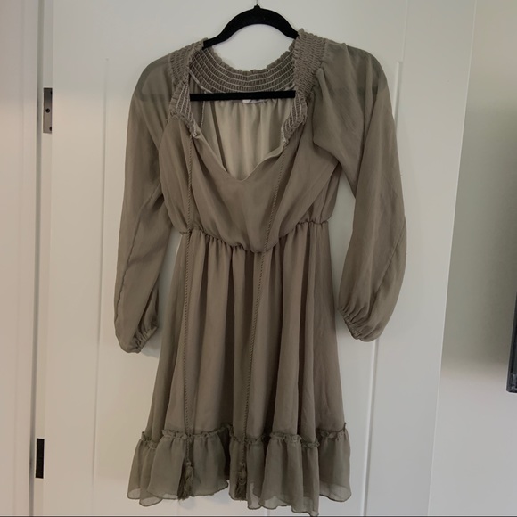 Olive Quarter Sleeve Flowy Dress - Picture 1 of 6